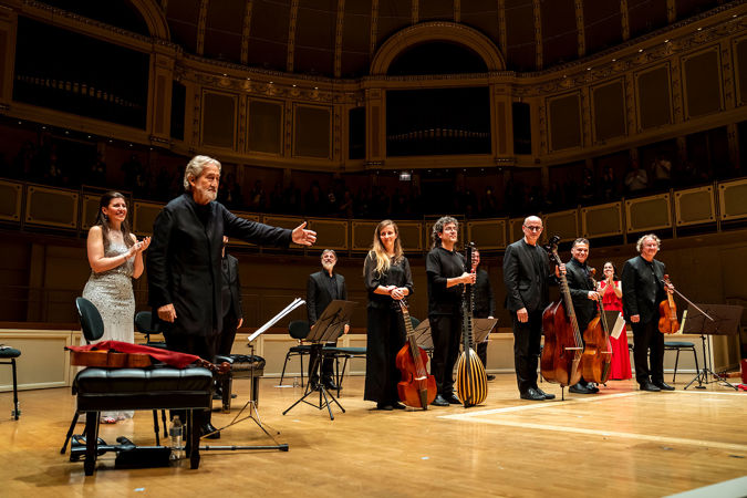 ensemble bowing