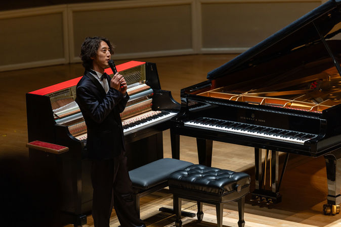 Hayato Sumino introduces a piece