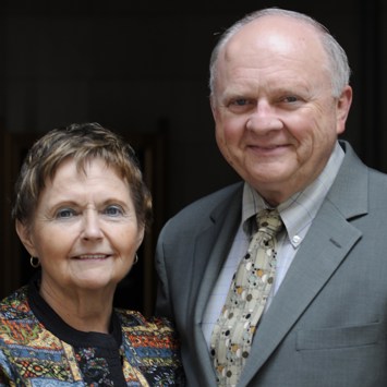 Theodore Thomas Society members Charles and Carol Emmons