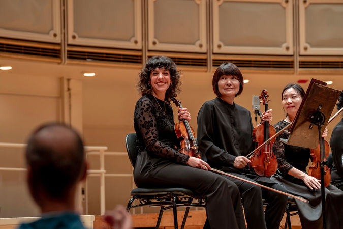 violinists smiling