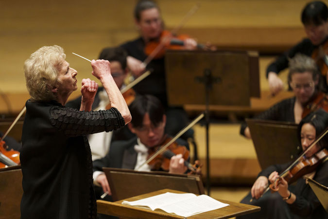 Dame Jane Glover leads the CSO in Britten's Suite on English Folk Tunes